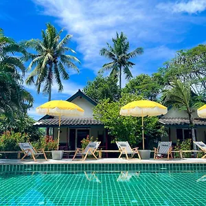 Oasis Yoga ** Ko Lanta